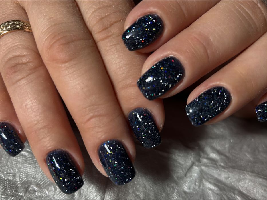 Маникюр/педикюр