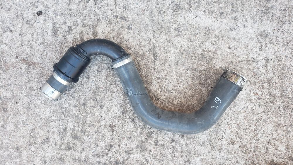 Маркуч за Форд Мондео.