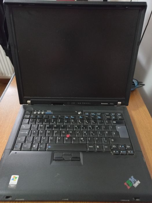 Lot Vintage: 2 Aparate Foto Film + Lenovo ThinkPad R60e (cu încărcător) +