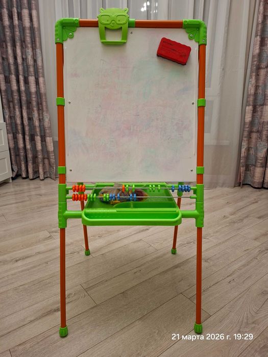 Мольберт Nika Растущий б/у