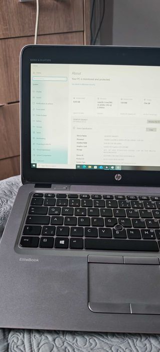 Laptop HP EliteBook 820 G3, i5 Gen 6, 8GB RAM, SSD 256GB + HDD 500GB, Full HD, carcasă metalică, baterie nouă sau dezmembrez
