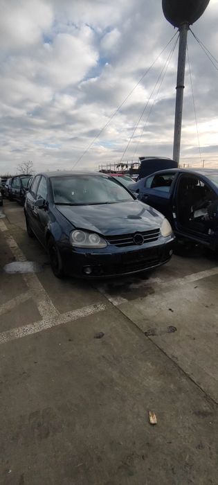 Dezmembrez VW Golf 5