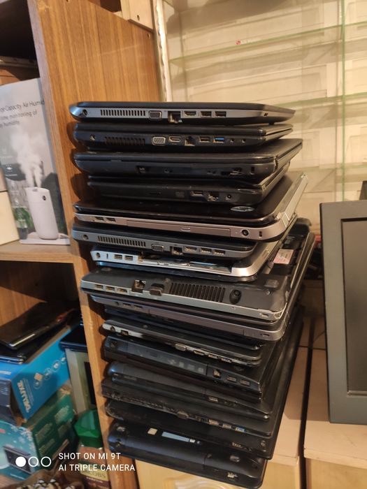 Продам ноутбук HP на запчасти