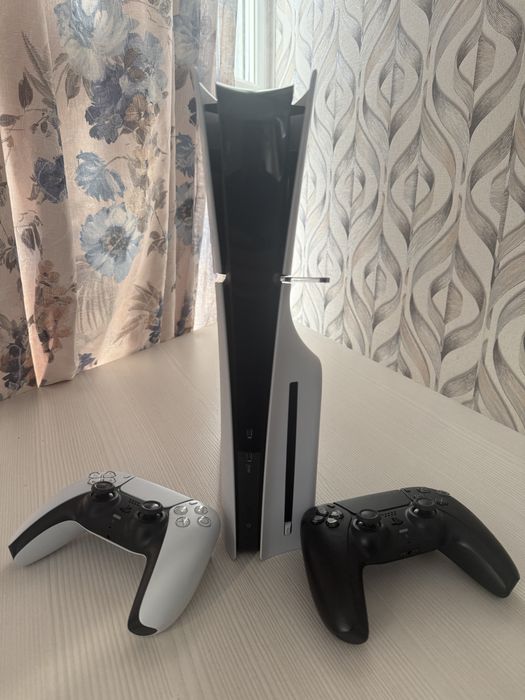 продам ps5 срочно