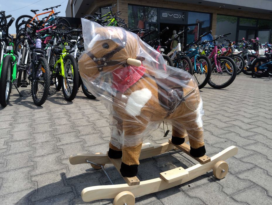 MONI Детска люлка кон със звук и колела Thunder