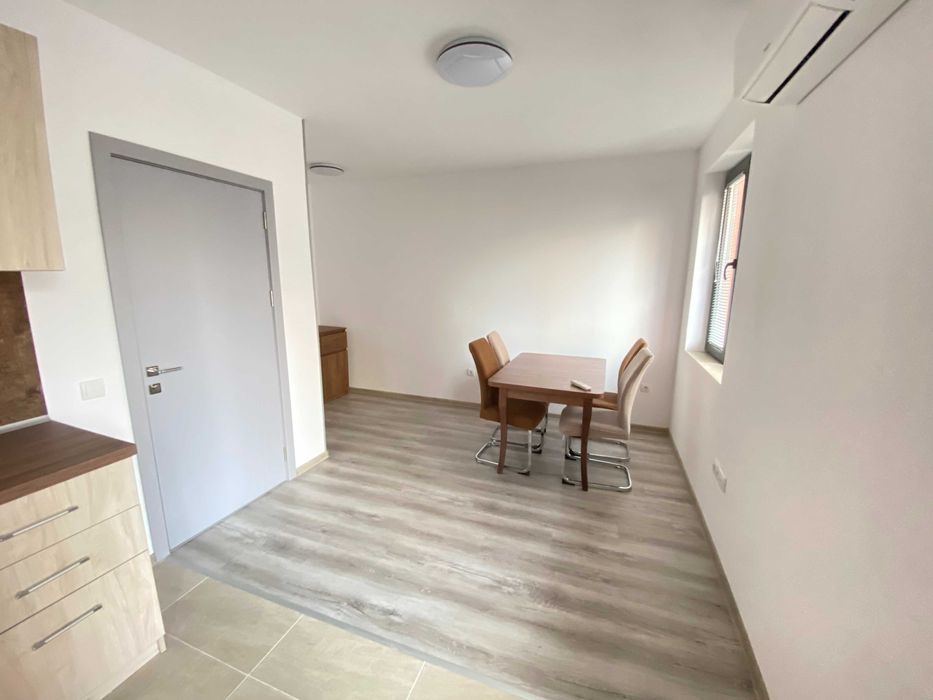 Дава се под наем Двустаен апартамент в Варна, Лятно кино Тракия - 55 кв.м за 357 € - Снимка #2