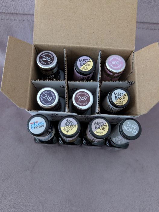 Vând kit oja semipermanenta Cupio in stare excelentă