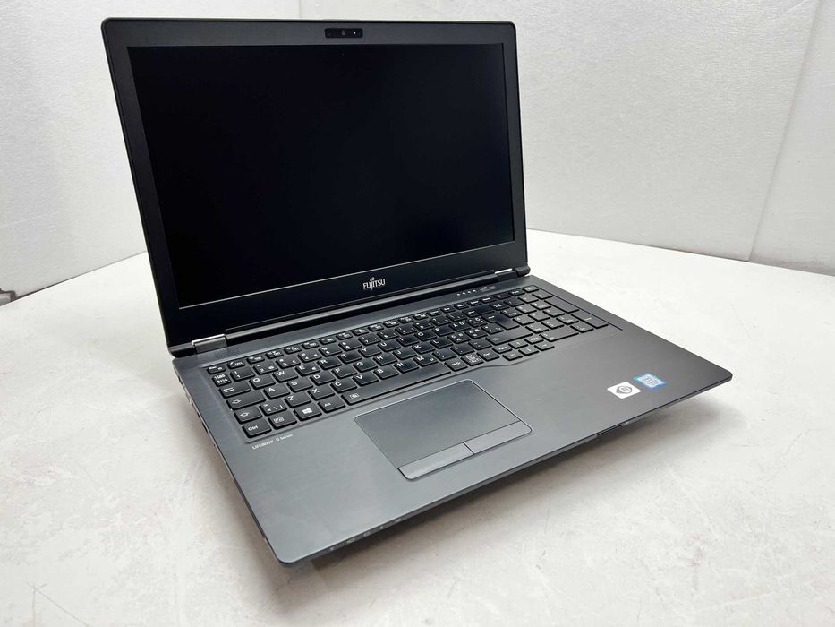 Реновиран лаптоп Fujitsu LIFEBOOK U758 15.6" IPS i5-8250U 16GB 260GB