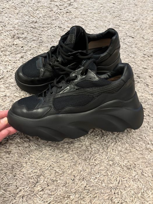 Pantofi sport Musette, Eleta