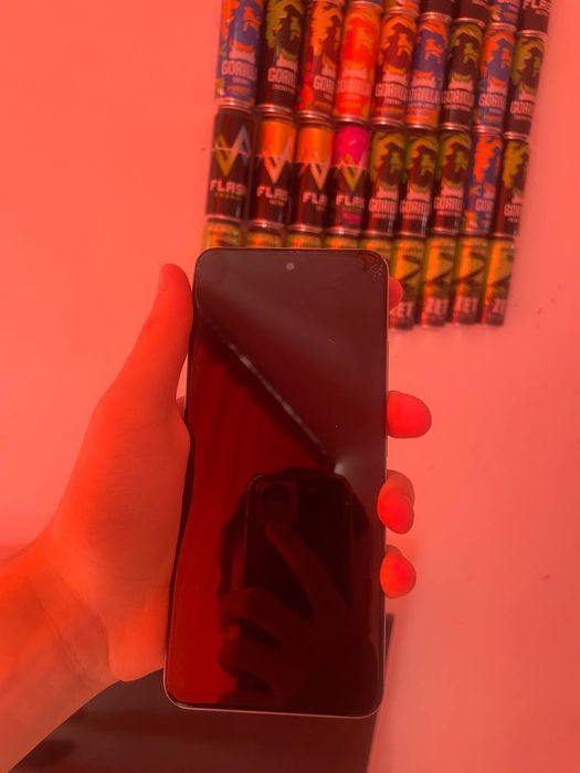 Продам Поко 4 GT