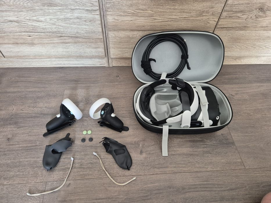 Meta Quest 2 128GB – Set Complet + BobovVR M2 Head Strap + Cablu Link