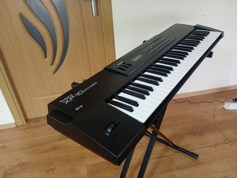 Roland XP-10 Pian digital orga sintetizator