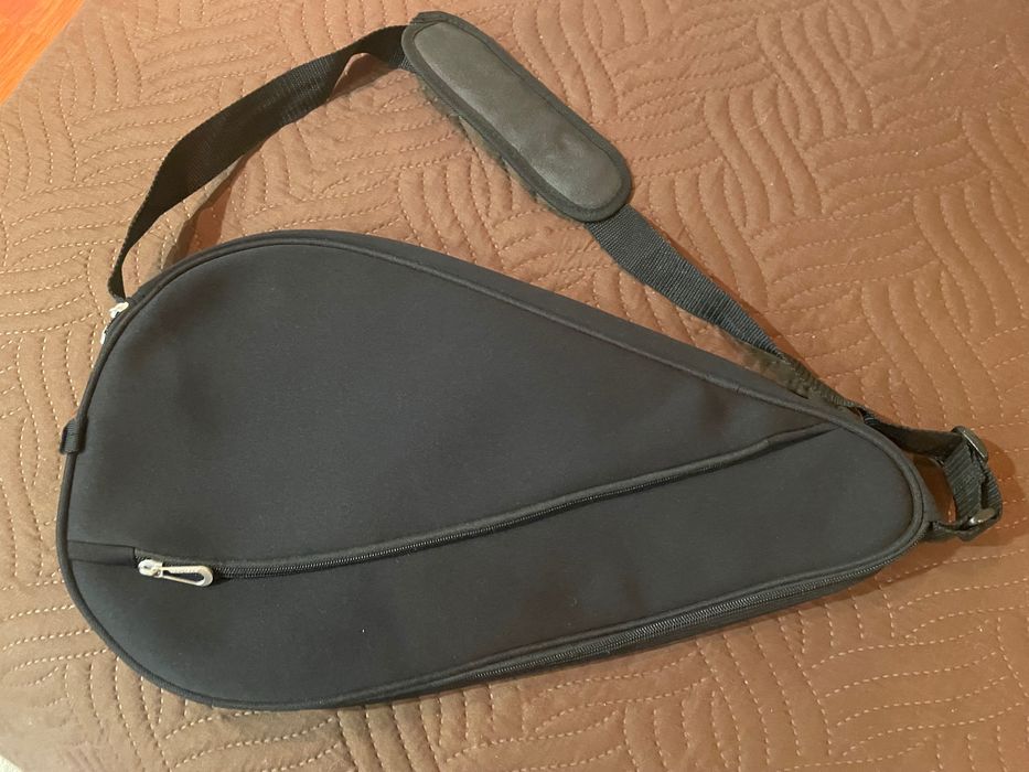 Чанта за тенис ракета