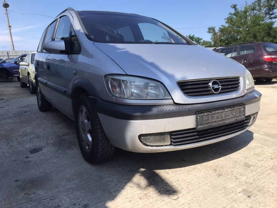 Опел Зафира 2001  1.6 16v На Части