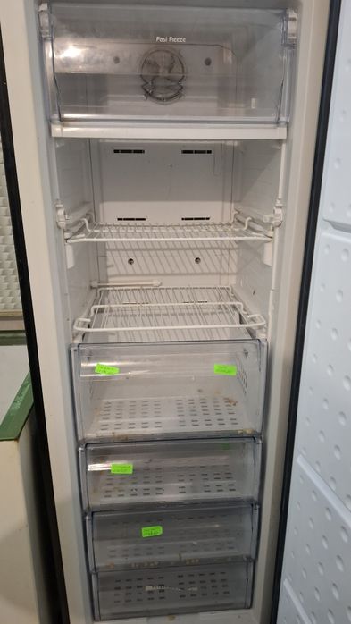 Фризер вертикален 2 броя