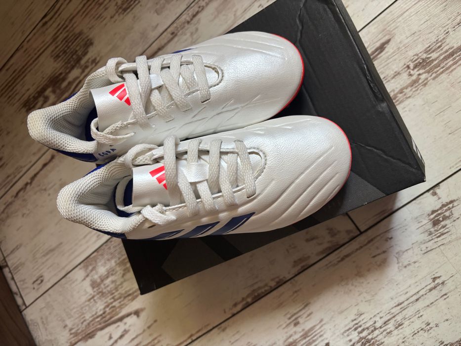 Бутонки Adidas за момче