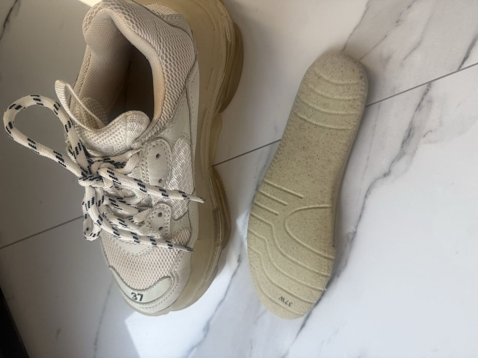 Adidasi Balenciaga Triple s originali