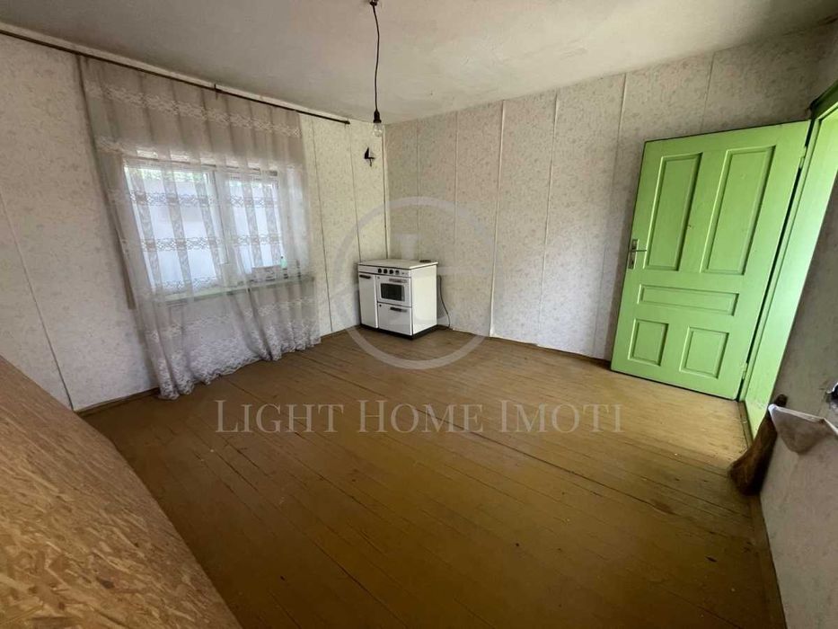 Реф. 2011 Къща с двор 2000 кв.м. / село Бяла Река