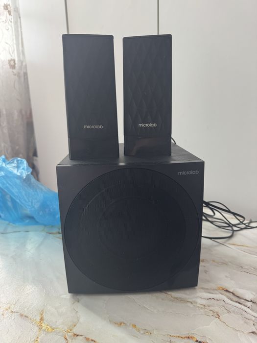 Колонки Microlab M-300 2.1 (сабвуфер + 2 колонки)