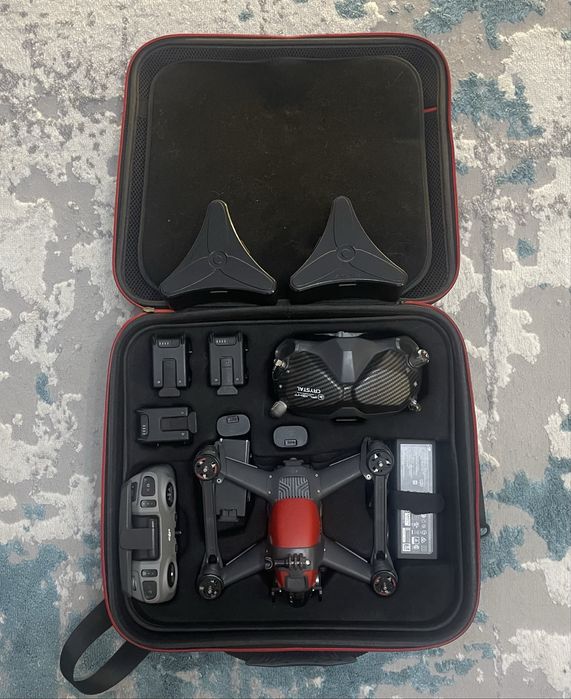 Продам Dji FPV дрон в хорошем состоянии