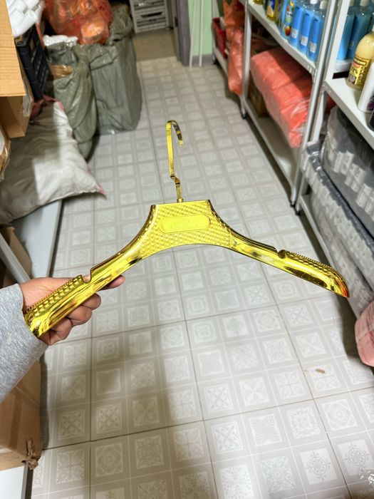 Вешалки для одежды