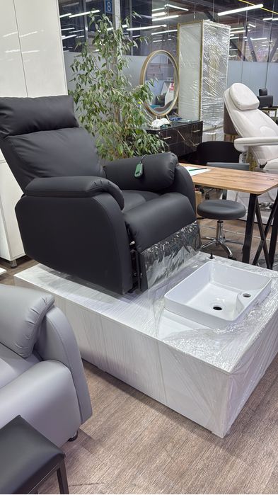 Реклайнер для салона красоты