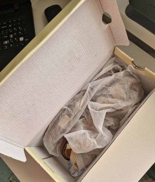 Продам женские сандали