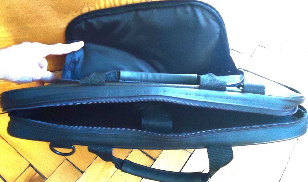 Чанта за лаптоп, черна