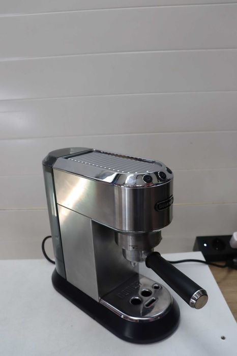 Кафемашина DeLonghi EC685.M DEDICA, 15bar, 1300W