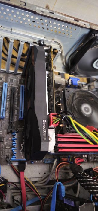 Placa video ASUS GTX 760 DirectCU II OC 2GB GDDR5 256-bit 150 ron