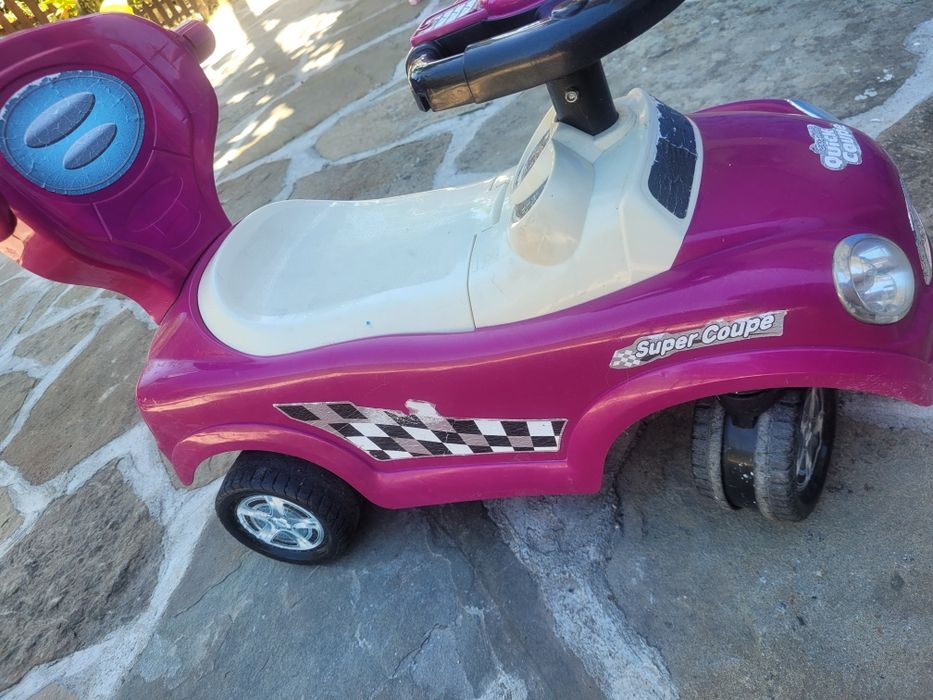 Детска количка за бутане с родителски контрол