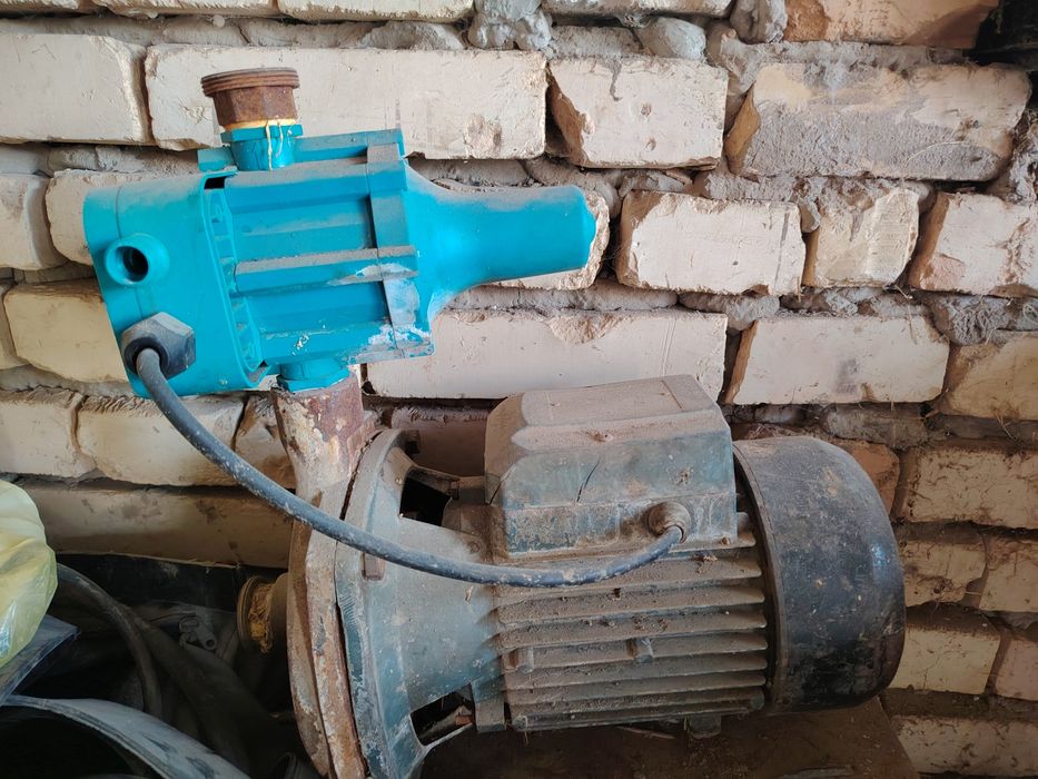 Сув насослари сотилади б, у хаммаси ишлийди