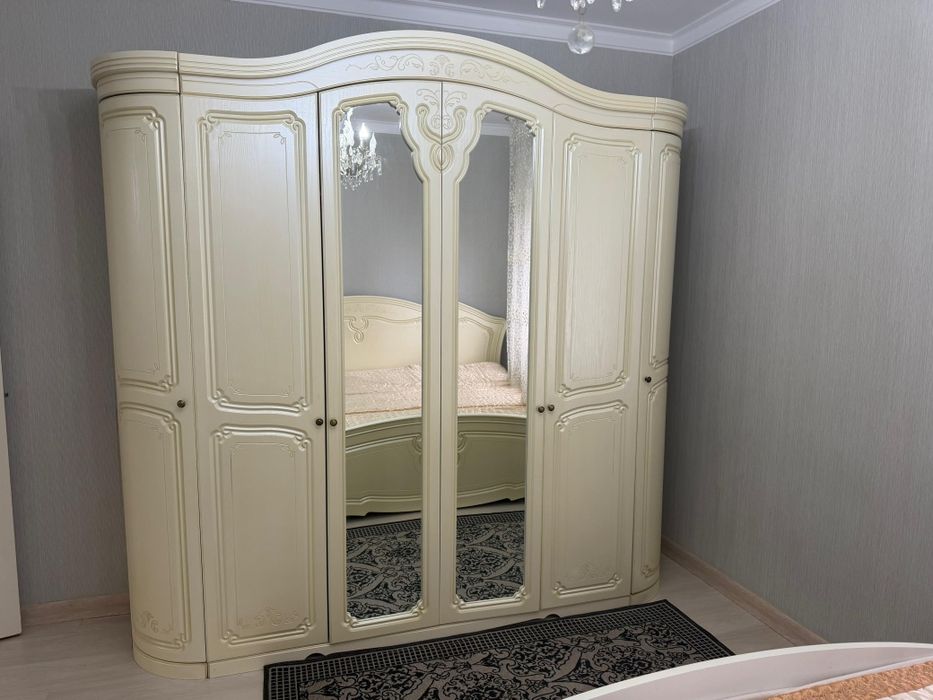 Спальный гарнитур
