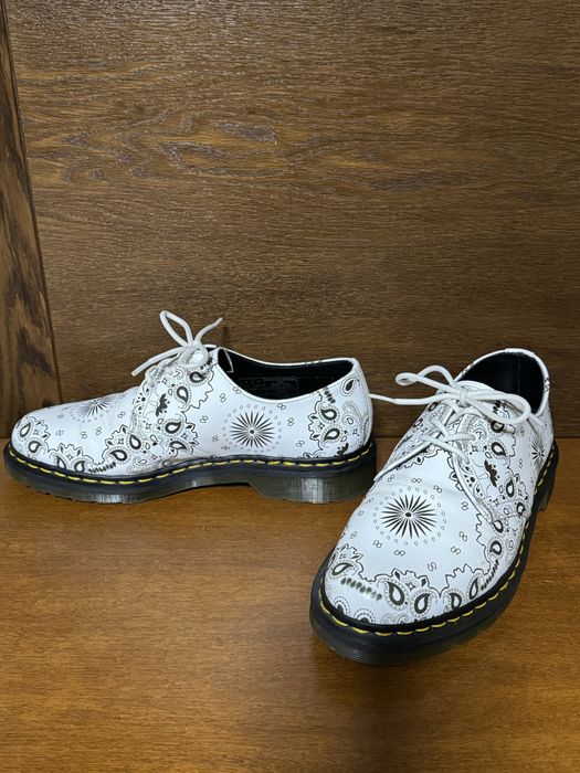 Hugo Boss, Dr Martens, Fratelli Millioreti, номер 43