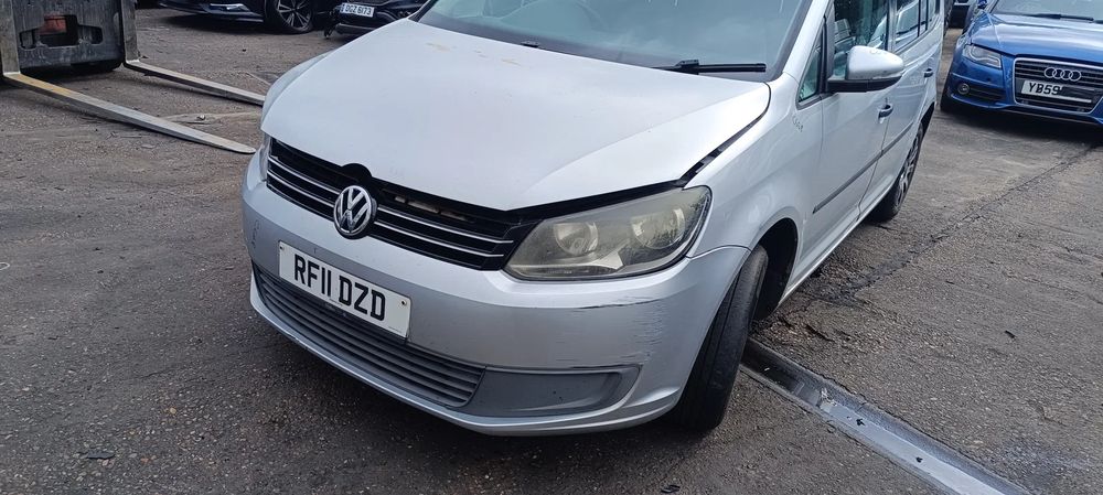 Dezmembrez Volkswagen Touran (1T3) [Fabr 2010-2015]