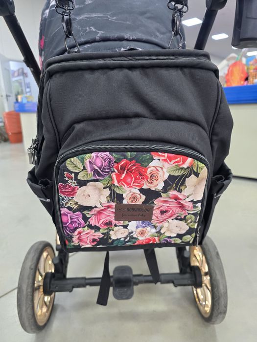 Количка + нов кош, чанта и покривало