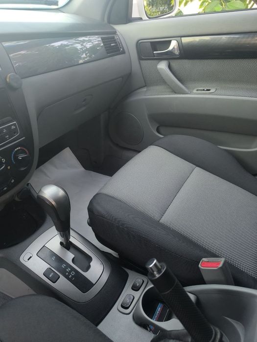 Jentra. Chevrolet