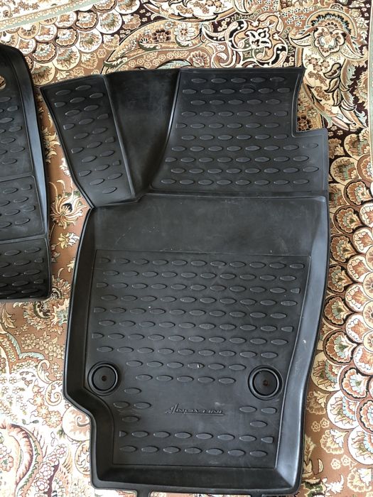 Продам полики в авто