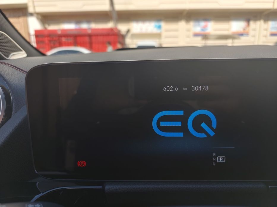 Mersedes benz EQA 250