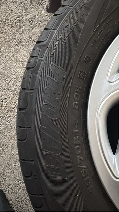 Продам новую резину лето