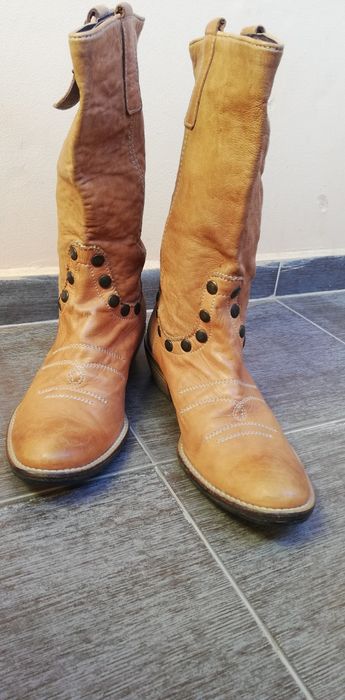 Дамски ботуши от естествена кожа