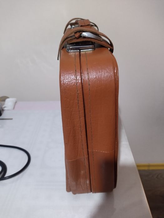 Чемодан кожаный(Чехословакия)