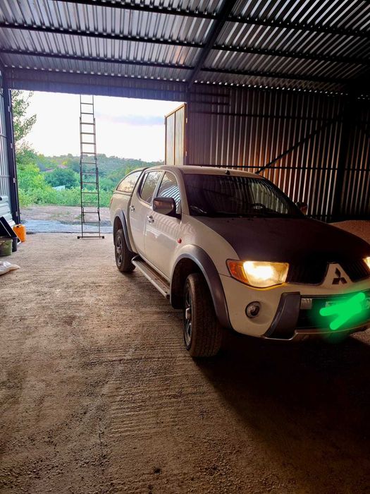 Mitsubishi L 200