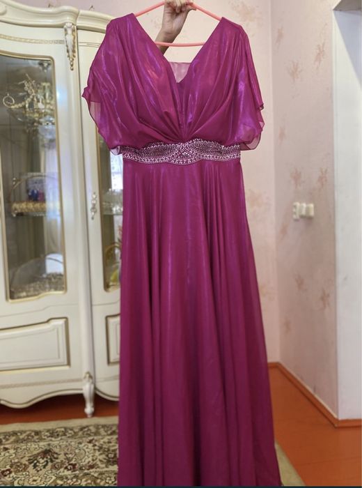 Вечерние платья