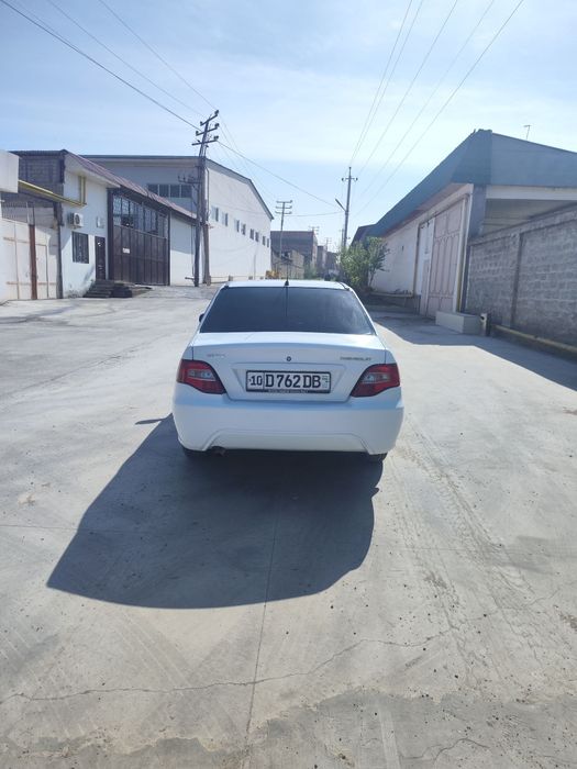 Nexiya2 gibrit  rasxodi yoq xaydashga tayor moshina