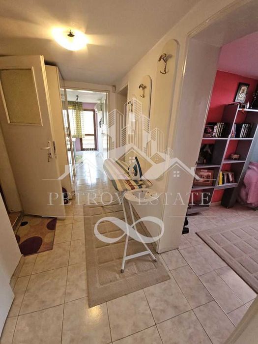 2 Етажа от къща с отлична локация във Велинград