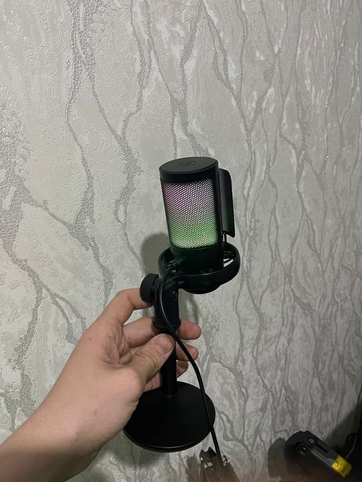 Продам микрофон срочно