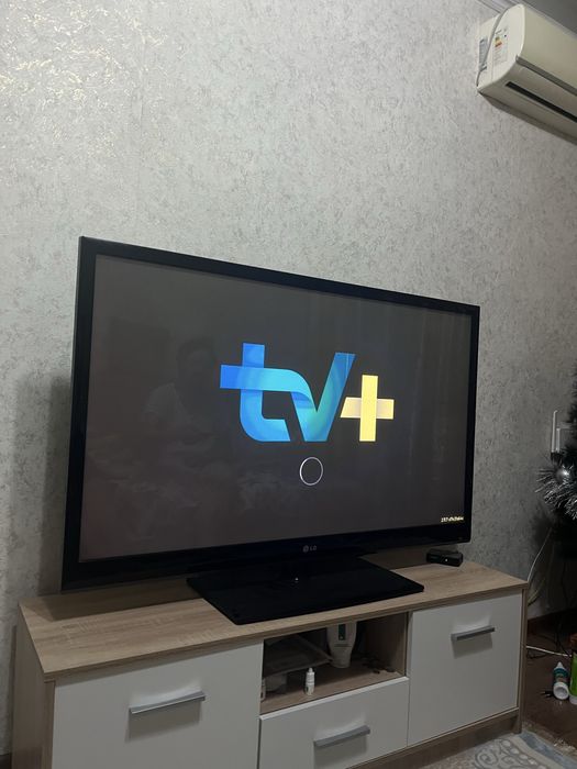 Телевизор LG 45 дюймов