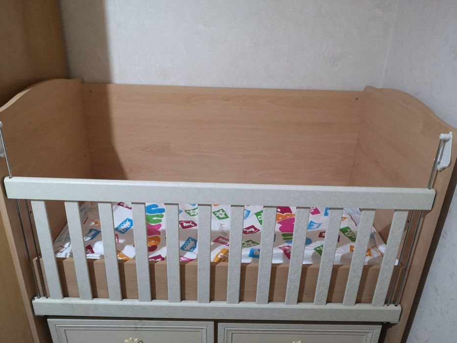 Продавам Детска кошара