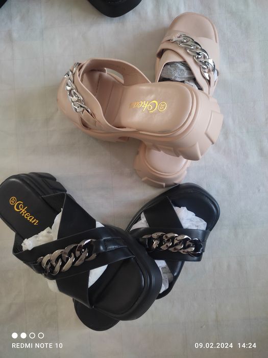 Босоножки летние